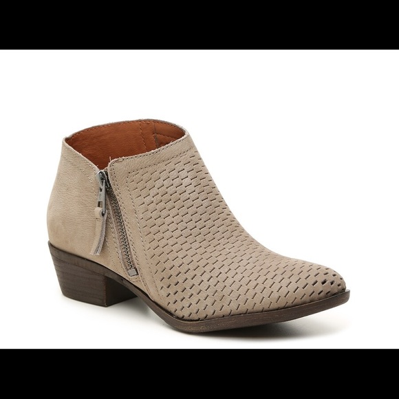 Lucky Brand Brielley Leather Bootie Ankle Boots Perforated Stacked Block Heel 9M - Picture 14 of 14